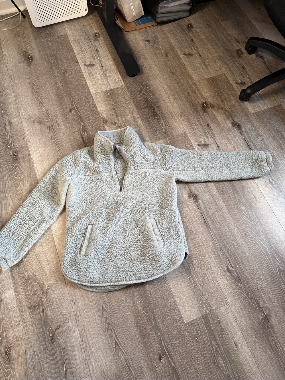Abercrombie & Fitch Light Gray Sherpa Quarter-Zip Pullover